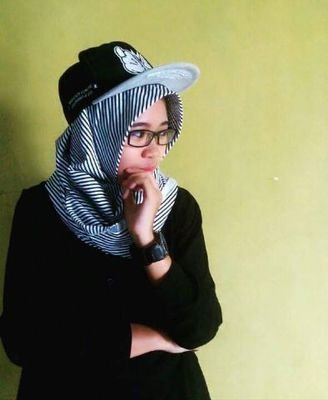 w_apriyani's profile picture. Don't be come back