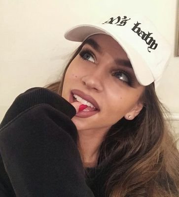 rpdmjoyna's profile picture. 