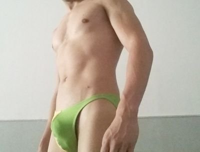 soy yo. con un inmenso amor que le pertenece a otro.