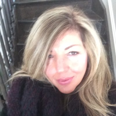 AntoinetteF's profile picture. 