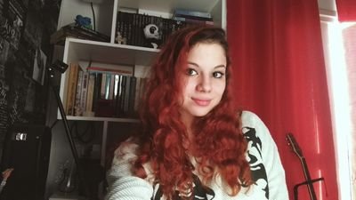 Leonina, vegana, louca dos gatos❤ // arte, música, fotografia, literatura, cultura ❤
Instagram: @nicoleprass
Meu canal⬇