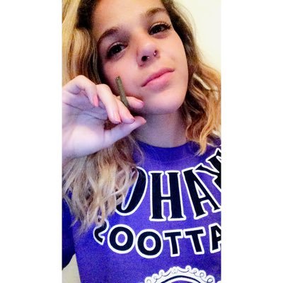 NEW TWITTER ACCOUNT! Snapchat: Yourcutie3051