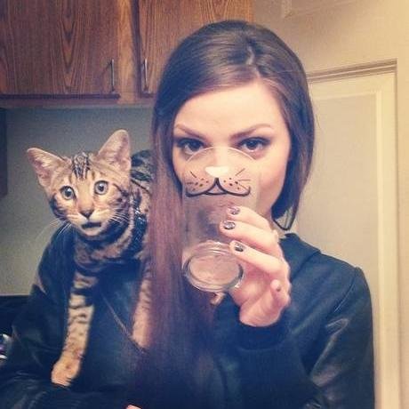 ninabila36's profile picture. 