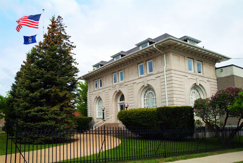 LudingtonLib's profile picture. Public Library Ludington Michgian