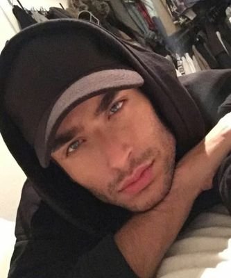 noahrpgimk's profile picture. tes courbes me laissent sans voix, j'aime te voir en talons, en tenue légère.