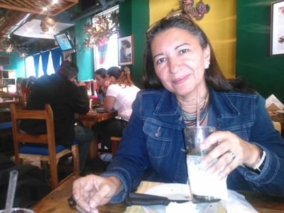 Cofundadora de @aula7net
Emprendedora educativa
Enamorada del ímpetu de la juventud
Convencida que con educación se puede cambiar el mundo