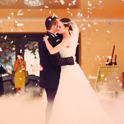 Cosmic Events Supplying professional Wedding & Event DJs, Dance floors, Up lighting and Event Production. For Berkshire, Hampshire, Surrey, Oxfordshire & London