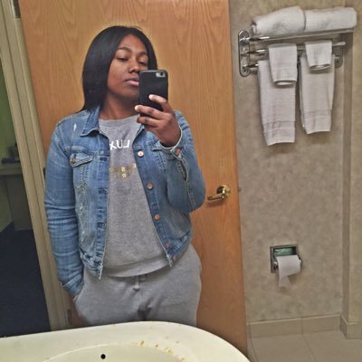 KNGrae's profile picture. Choc jawn from the east ☄♻️