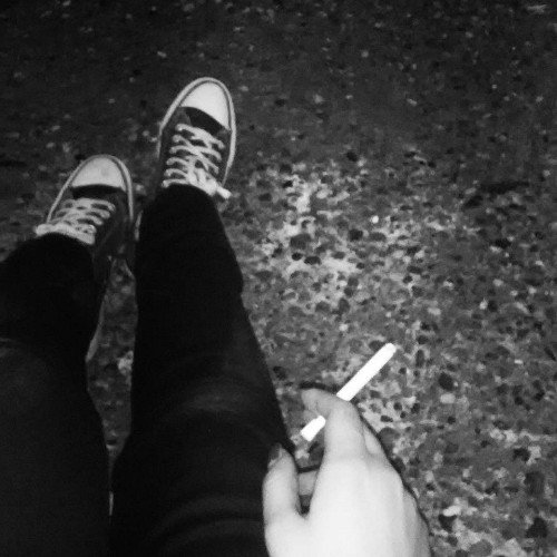 Fracasxda's profile picture. Me siento sola...Soy molesta, nadie me banca, insoportable siempre.