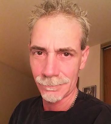 redrocker25's profile picture. 