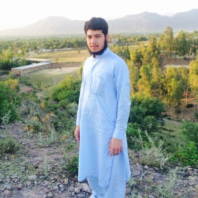 adnan_ihsan40's profile picture. 