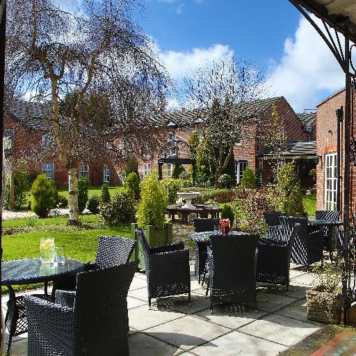 Rossett_Hall's profile picture. Rossett Hall Hotel is a beautiful 51 bedroom #hotel located in the beautiful rural village of #Rossett only 6 miles away from #Chester and #Wrexham.