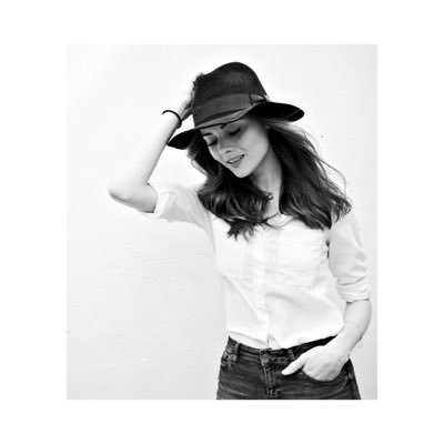 owensthea's profile picture. Model with Established (London), Ford (New York), Major (Paris) https://t.co/tgt6gogh0U