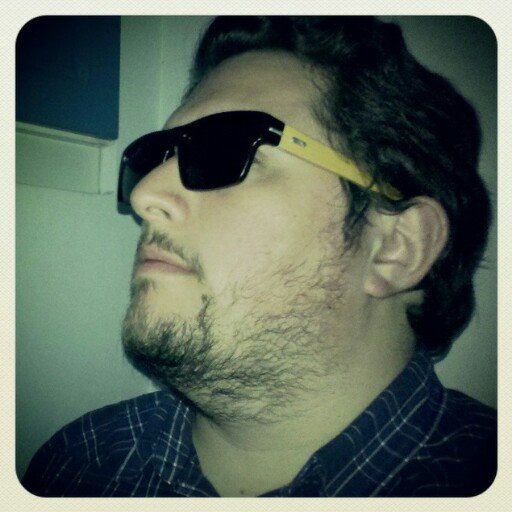 Blogger. Amante del software libre y GNU/Linux. Geek en Potencia. Developer. Esposo de @IvydeGarrido. Papá de León.
