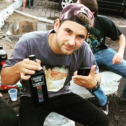 pocoiu_motta's profile picture. 