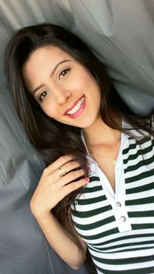 vivianefonseca_'s profile picture. A sua consciência tem um peso maior do que a opinião de qualquer pessoa.