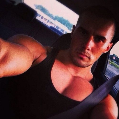 dualisolti1979's profile picture. Диагноз проктолога: запор - главная причина словесных поносов.