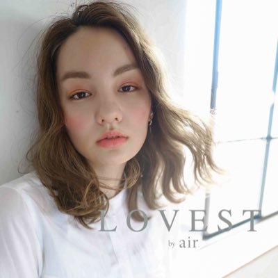 air group 美容室『LOVEST二子玉川』の公式Twitterです♪ お店情報や周辺情報、スタッフの日常などなど、ツイートしてまいります！！ どうぞ、宜しくお願いいたします！！ 予約TEL 03-5797-1151♪