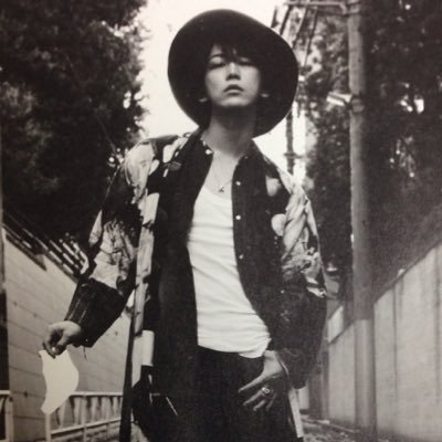 hyphen♡ KAT-TUNありがとう♡♡私の青春でした!!87年組亀梨担(❁´◡`❁)*✲ﾟ*  亀梨和也をこれからも応援します!!最近はSnowManも陰ながら応援中\(*ˊᗜˋ*)/♡