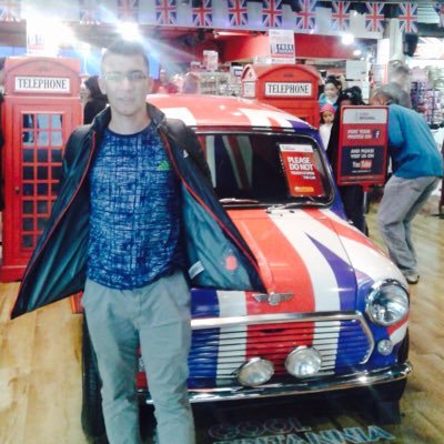 oussamamenas2's profile picture. الحمد لله و الشكر لله :) احمد ربك على كل شيىء ؛)