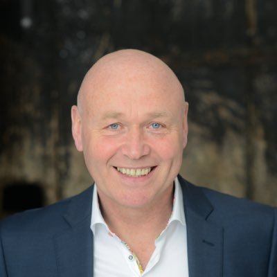 My name is Grant from Inspire Your Mind. I facilitate training specialising in behavioural change. I am TAP.cert and A Master Practitioner of NLP and Hypnosis.