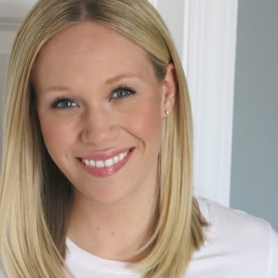 AlexandraEesley's profile picture. Owner & Independent Marketing Consultant at @EesleyConsult I #Entrepreneur I #DigitalMarketer I #Blogger I #AnimalLover I #Mom