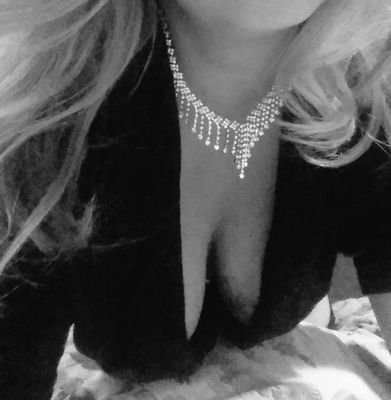 21+ Just here to have some fun by sharing my pics ~ boobs it is! :D