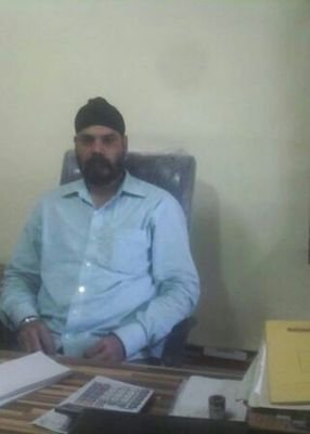 Sukhvin04708443's profile picture. 