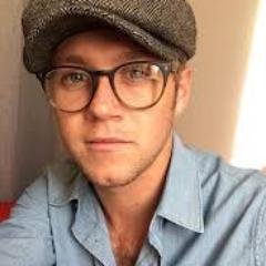 Your Favourite Source for Niall Horan! 1D and us are the greatest team the world has ever seen. I live in the U.K.; have a job and a lovely family. 100%1D!