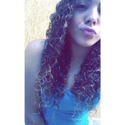 'Você me fez acreditar que tudo é possível e que o amor supera qualquer barreira '.. (MC LIVINHO)
