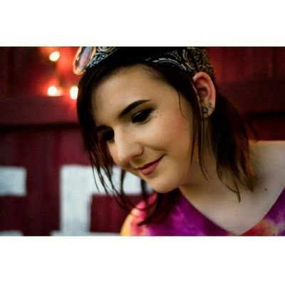 AspenStanley's profile picture. Photographer, Musician, Artist aspenoctopusphotography@gmail.com