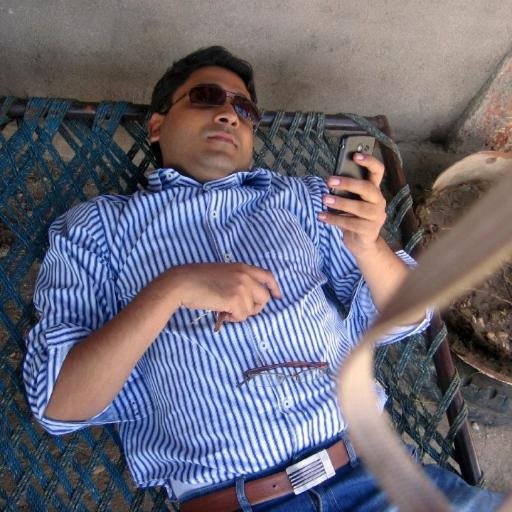 sarru1982's profile picture. advertising professional...thinker...wanderer at heart..