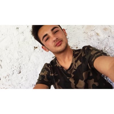 carrascosa_18's profile picture. tener coraje es ir a pelear sabiendo que vas a salir herido.