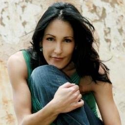 Tanya is a Speaker & Author. As a Master Empowerment Coach, Strategist & Success Mentor she supports women to live their Authentic lives & gifts as an Art-Form.