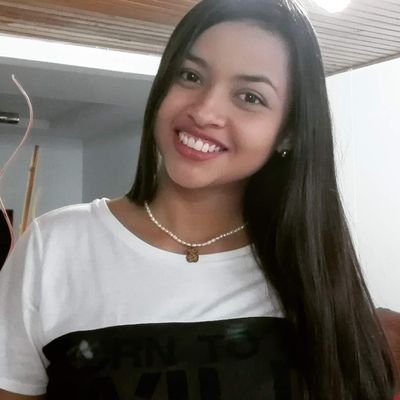 angelydaniela's profile picture. “Se puede vivir de muchos modos, pero hay modos que no dejan vivir ”
Savater.