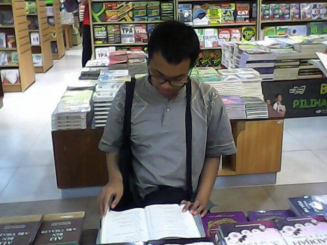 ChalilSNineD48's profile picture. 私 は ムハンマド フィクリ ホリル です。アニメ だいすきです。|Railfans|@smpn9depok|@SMKN2_Depok| @pramuka09depok|follback? Mention!