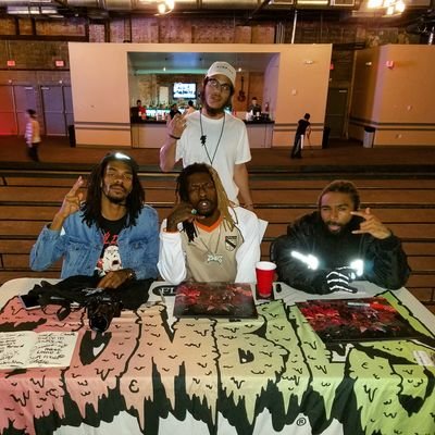 KINGxWZRD's profile picture. They don't feel the name, but they say the music dope though.    NATiON.