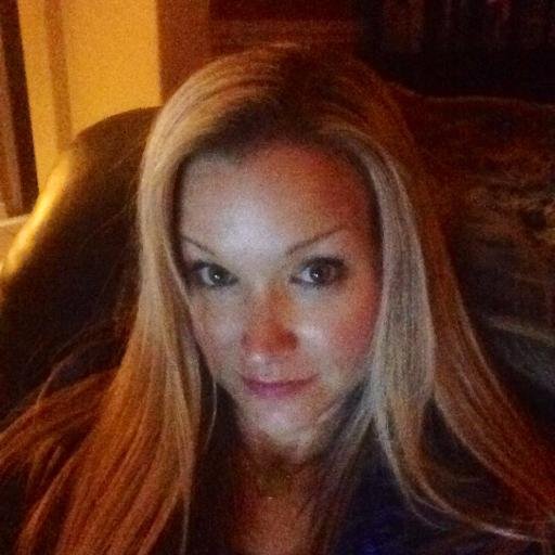library media specialist, mom of two girls, loves to read and travel