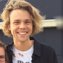 svajanqb's profile picture. follow @luketarad0