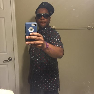 WHATS UP IM DJ EZELL FROM COLUMBUS GA. BUT IM FOLLOWIN SO FOLLOW ME AN HIT ME UP!