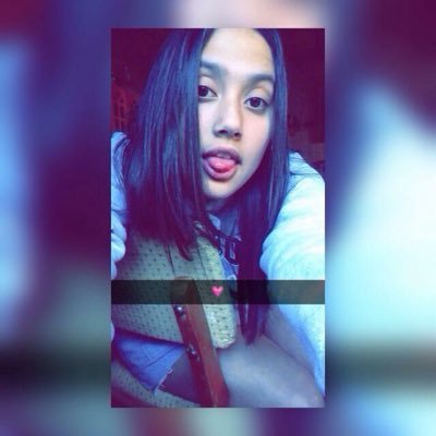 I'm still single, waiting for someone to come into my life to change small things. javiera• 16 años• LEO• concepción, chile. #PLL❤️ snap: javivi_silva