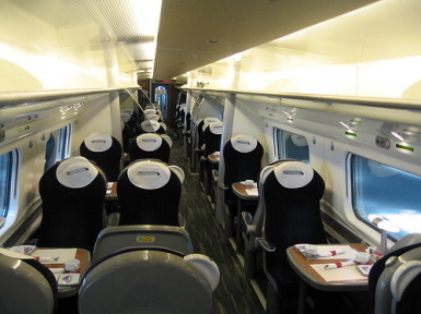 Enjoy 1st Class & gain followers 1. Follow @DdotC, don't unfollow 2. Follow @1stClassTrain, the train follows back 3. Promo the train, receive promo & followers