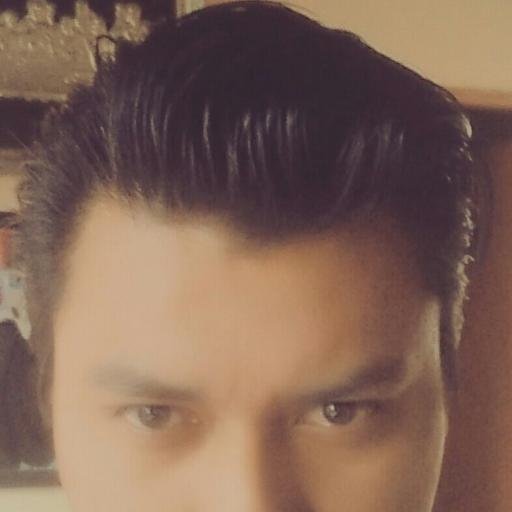 ednot277's profile picture. Abogado. Tipo mundano. Melómano. Batimaniaco. Amante de la papa rellena y el arroz chaufa.