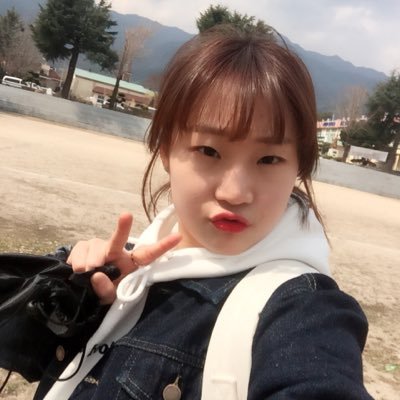 PSeoY1208's profile picture. 원광대학교 수학정보통계학부 13학번 박서영입니다! / 일상을 블로그 하고 있습니다~