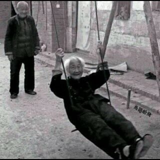 bsacajka's profile picture. ‏‏ㅤ ⠀ ⠀ ⠀ ↓˓❁⸀
‏⠀إن بغيت اللي يفيدك بالهوى 
‏اسأل مفارق ولاتسأل حبيب 
ㅤ ⠀ ⠀ ⠀ ء