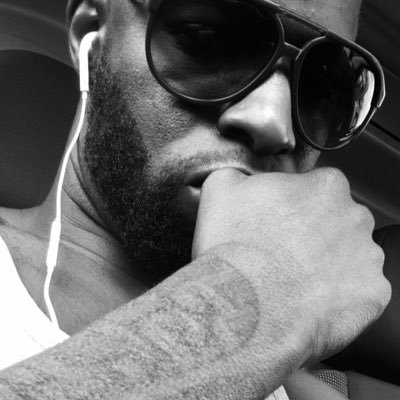 DJ/Producer/Sound Designer and all round good guy to be fair real talk i can be a cunt. For bookings,remix work holla at me mixkidmuzik@googlemail.com