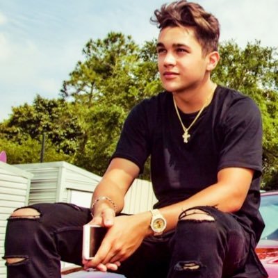 xaustinspizza's profile picture. ~ when the power of love overcomes the love of the power, the world will know peace ~