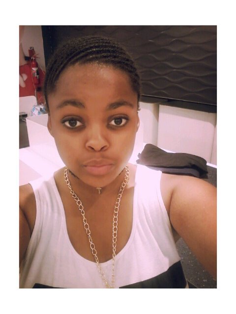 Lisa_G01's profile picture. Bookings- IG: Lisaanna_G ||Extrovert || Typical SA Girl ||