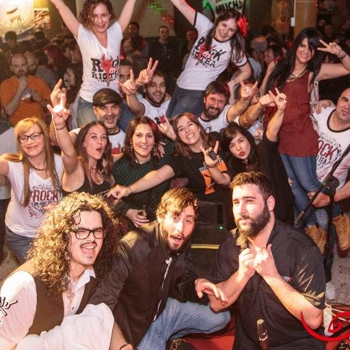 ¿Qué pasa si juntas el más puro Blues del delta del Mississippi y la rabia del Hard Rock de los 70? De esta mezcla nace a principios de 2015 en Vigo: Spoonful,