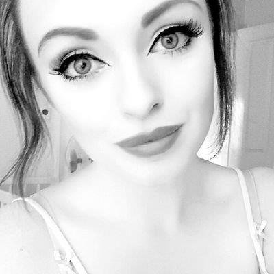 GenaHowze's profile picture. experienced promo model/ mummy. Lover of life